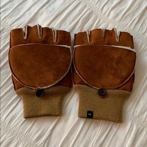 Urban Outfitters fingerless gloves